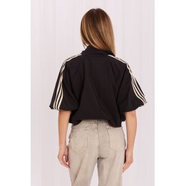 Juoda laisvo kirpimo striukė su juostomis Italy Moda