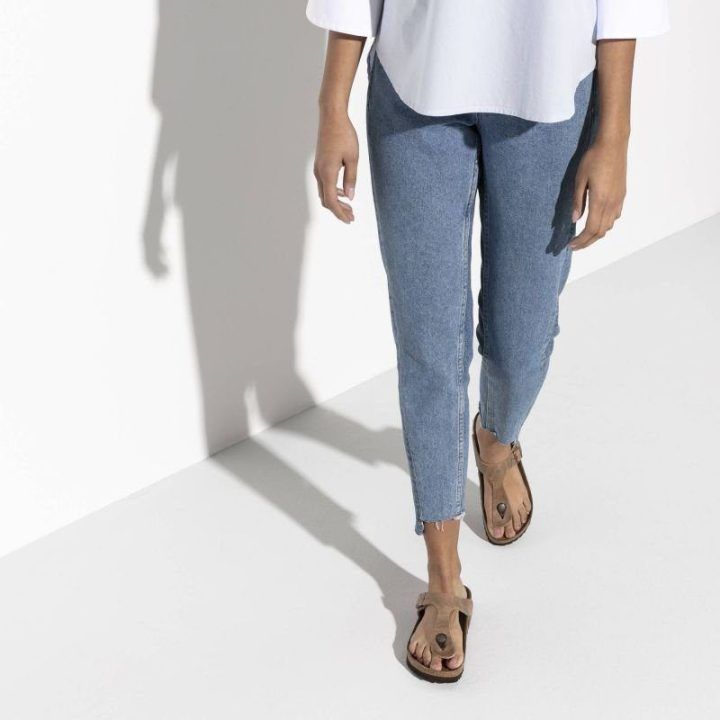Moteriškos šlepetės Birkenstock Gizeh, tabako rudos
