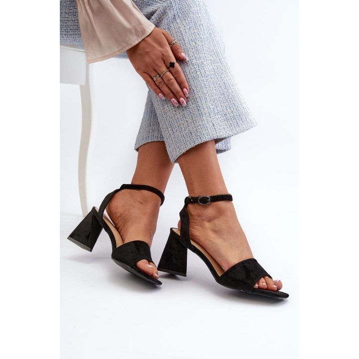 Moteriškos basutės su 10 cm kulnu, STEP IN STYLE, juodos