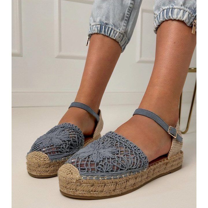 Moteriškos espadrilių tipo basutės su ažūriniu viršumi, mėlynos