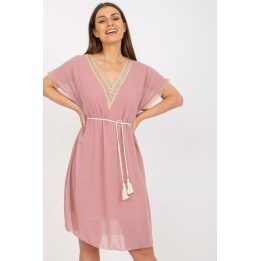 Suknelė su ažūriniais intarpais Italy Moda, rožinė