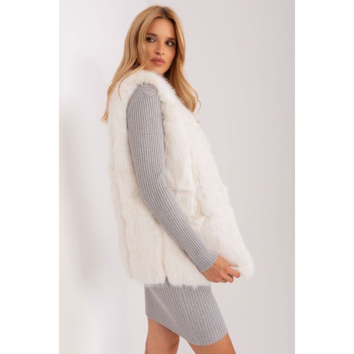 Moteriška kailinė liemenė su pamušalu Wool Fashion Italia, smėlio
