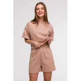 Šortai moterims, elegantiški, laisvalaikio stiliaus – smėlio spalvos