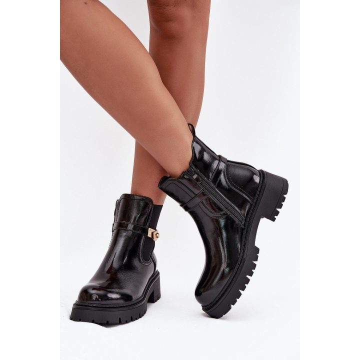 Moteriški aulinukai su dekoratyvine sagtimi STEP IN STYLE, juodi