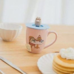Pusheen keraminis puodelis su silikoniniu dangteliu, 350 ml
