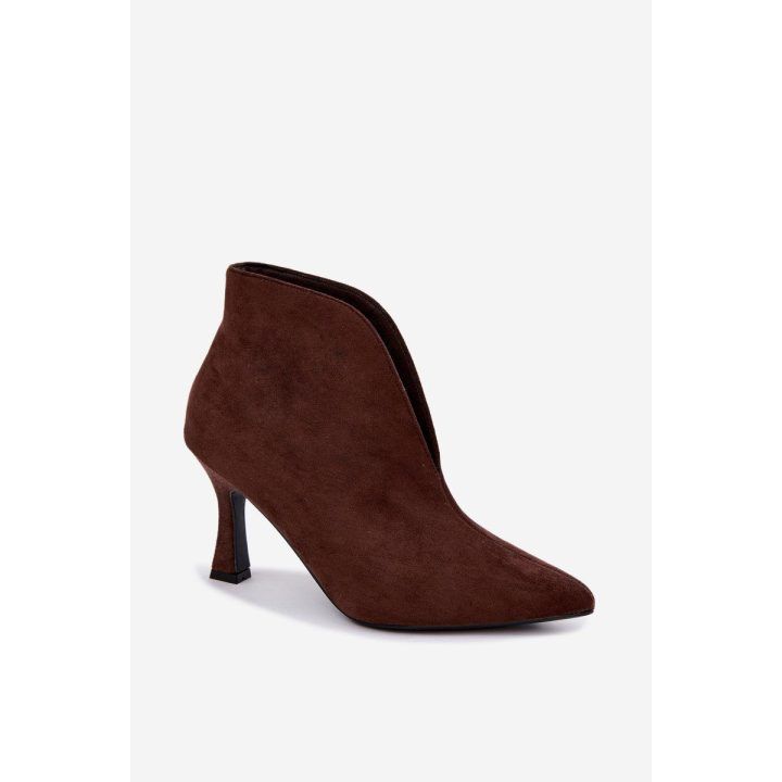 Moteriški aulinukai su smailia nosimi, rudi