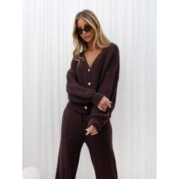 Moteriškas kardigano ir kelnių komplektas Italy Moda, tamsiai rudas