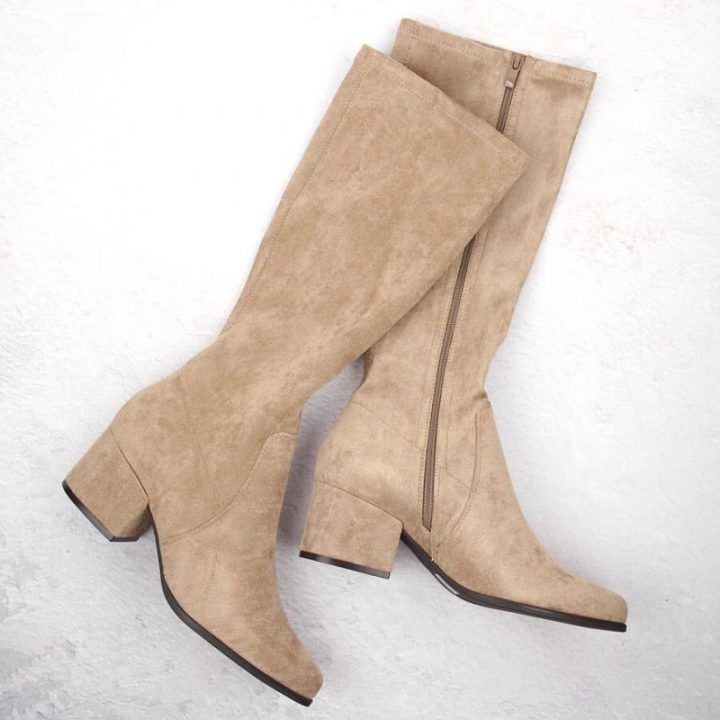 Moteriški ilgaauliai batai su kulnu Sergio Leone, smėlio