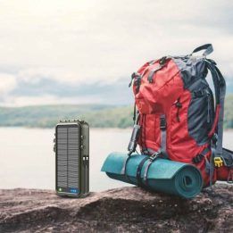 Radijas su saulės baterija Hawk HWRDI440GN, 16 000 mAh, juodas
