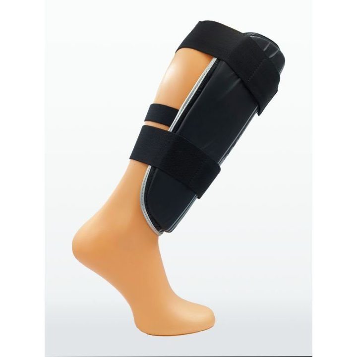 Blauzdų apsaugos su 5 cm pločio lipukų juostomis Boxfit, juodos