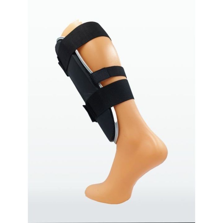 Blauzdų apsaugos su 5 cm pločio lipukų juostomis Boxfit, juodos