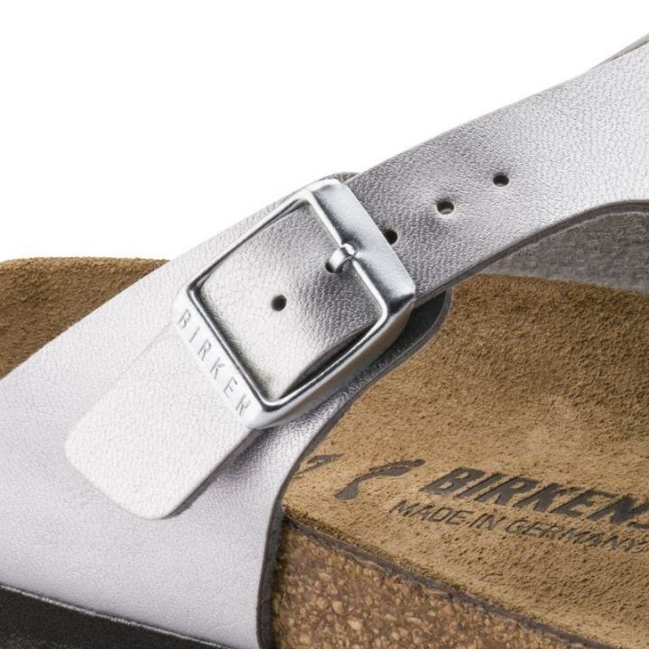 Moteriškos šlepetės per pirštą Birkenstock Gizeh, sidabro
