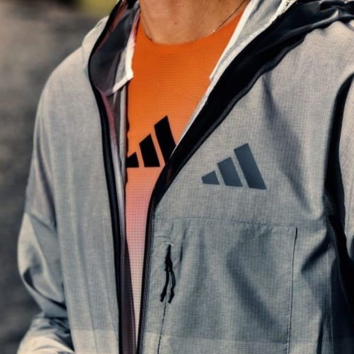 Moteriška lengva vėjo striukė adidas TERREX Xperior CLIMA365, juoda ir balta