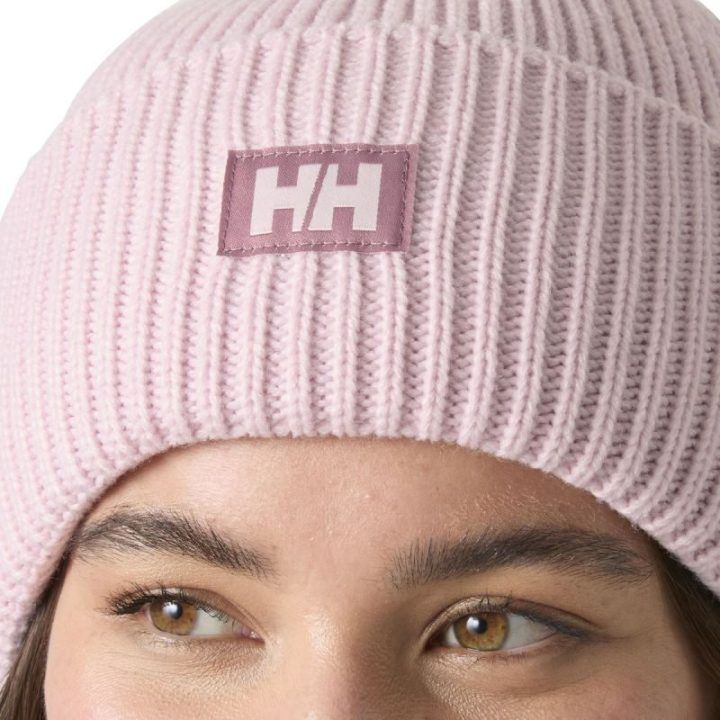 Moteriška žieminė kepurė su rumbuotu mezginiu Helly Hansen