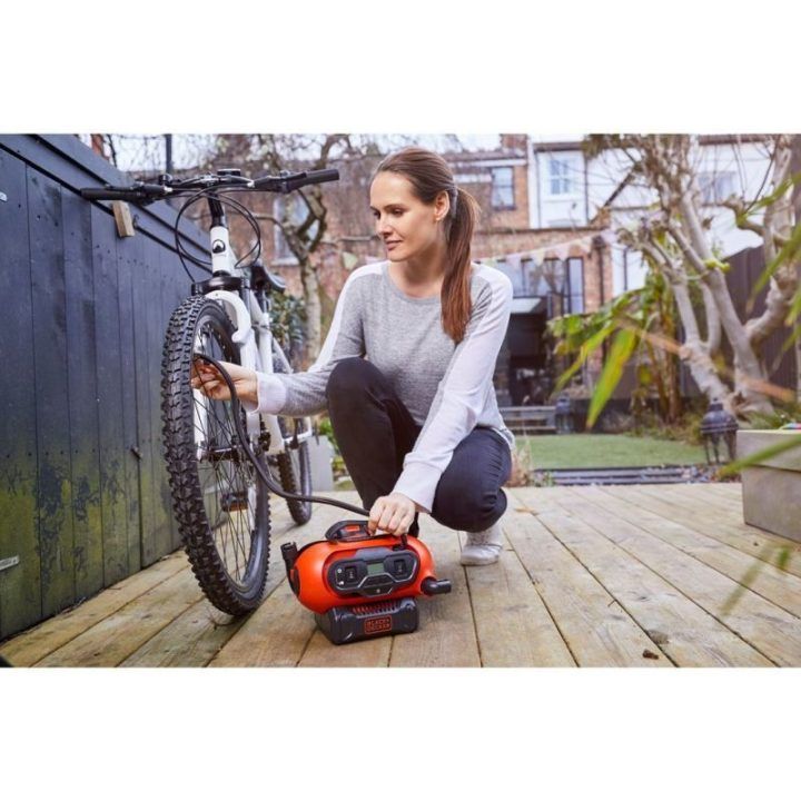Kompresorius Black+Decker BDCINF18N WD, oranžinis ir juodas