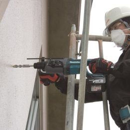 Akumuliatorinis perforatorius su kalimo funkcija Makita DHR241Z, 18 V