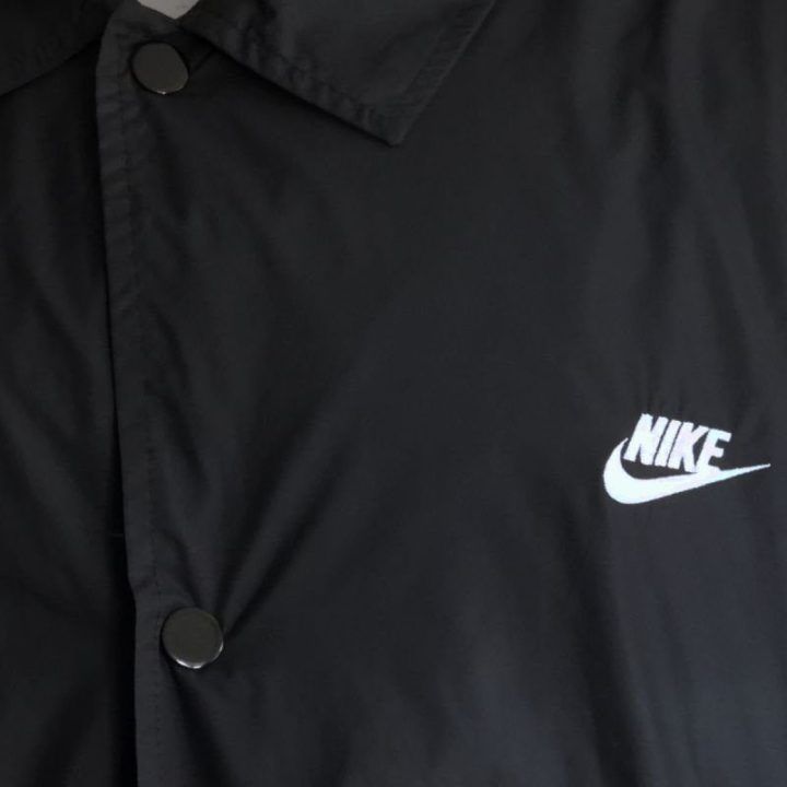 Vyriška laisvo kirpimo striukė Nike Club Coaches, juoda