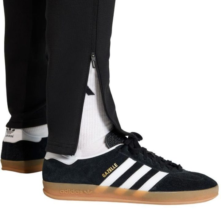 Vyriškos medvilninės kelnės adidas Tiro 26 Travel, juodos