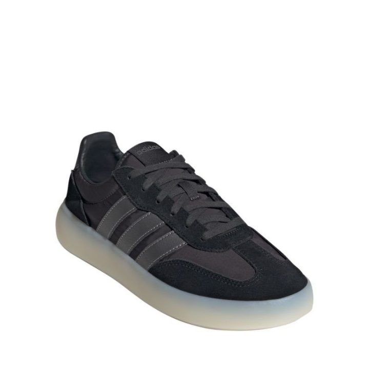 Moteriški sportbačiai su raišteliais adidas Barreda Decode