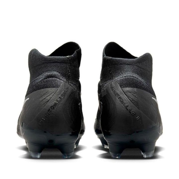 Futbolo bateliai natūraliai vejai Nike Phantom Luna II, juodi