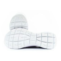 Moteriški įspiriami sportbačiai Skechers Summits-New Daily
