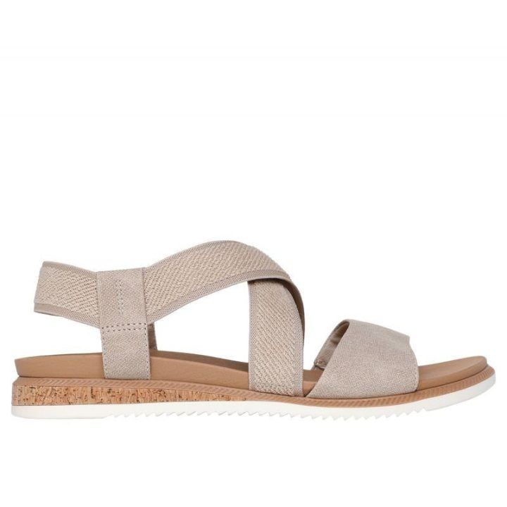 Moteriškos laisvalaikio basutės Skechers BOBS Desert Kiss Low