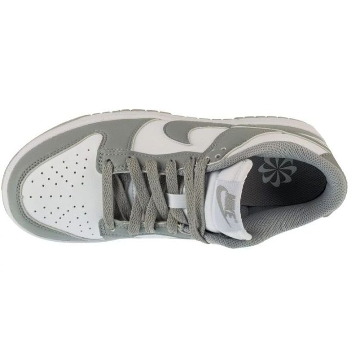 Sportbačiai krepšinio stiliaus Nike Dunk Low, pilkos ir baltos spalvos
