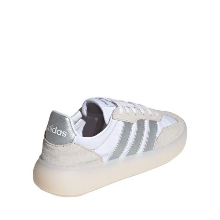 Moteriški sportbačiai adidas Barreda Decode JI2321