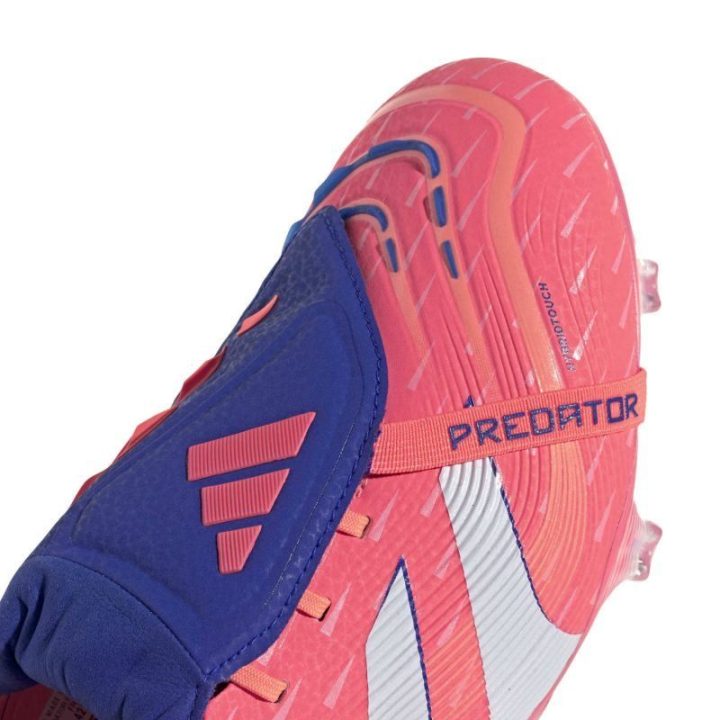 Futbolo bateliai natūraliai vejai adidas Predator Elite FT
