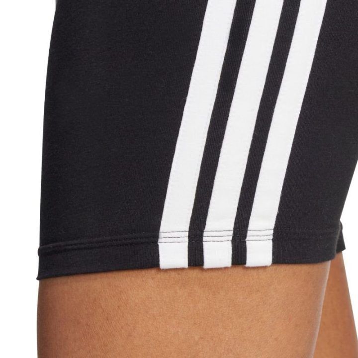 Moteriški šortai su aukštu liemeniu adidas Essentials, juodi