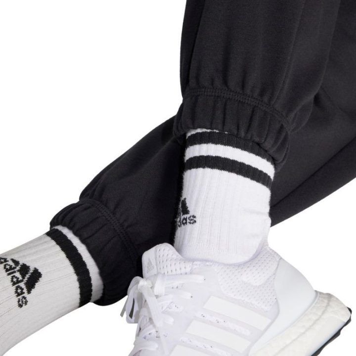 Moteriškos sportinės kelnės adidas Essentials Linear, juodos