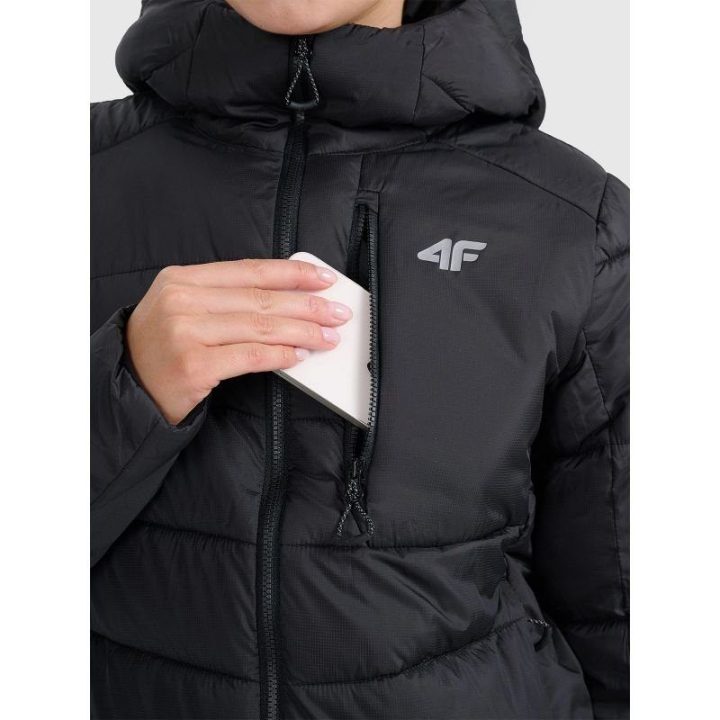 Moteriška žygių striukė su Primaloft Silver pašiltinimu 4F, juoda