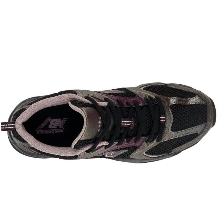 Moteriški sportbačiai su tinkleliu New Balance 530, juodi
