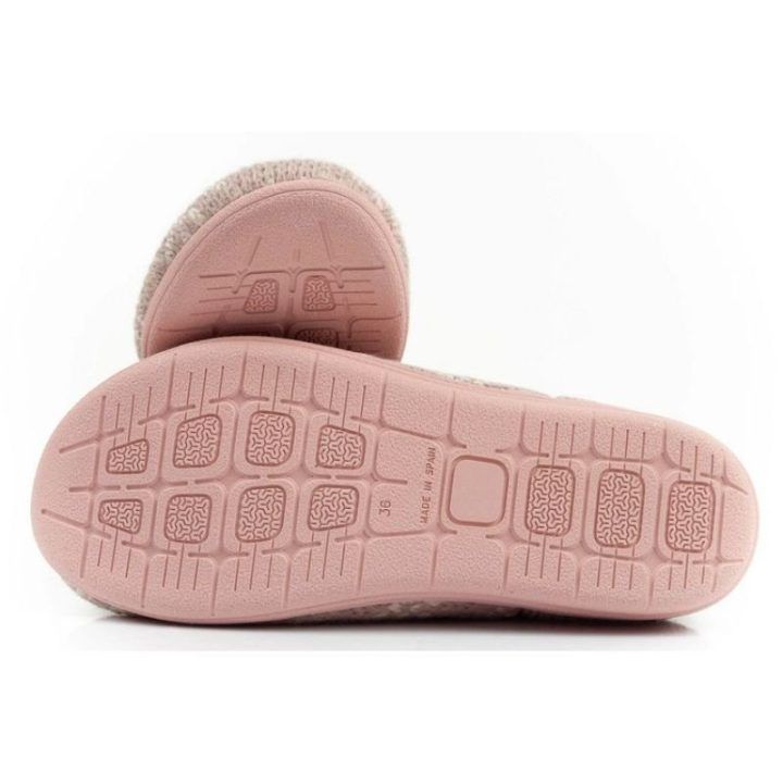 Moteriškos įspiriamos šlepetės Scholl Creamy Bootie