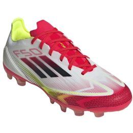 Vyriški žemo profilio futbolo bateliai adidas F50 Pro, balti