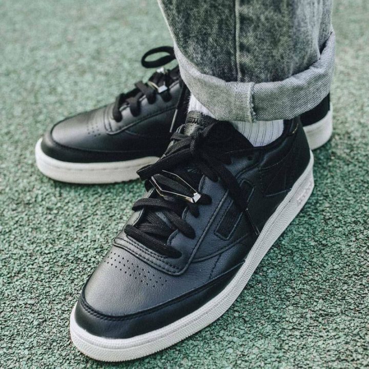 Moteriški odiniai sportbačiai Reebok Club C 85 Hardware, juodi