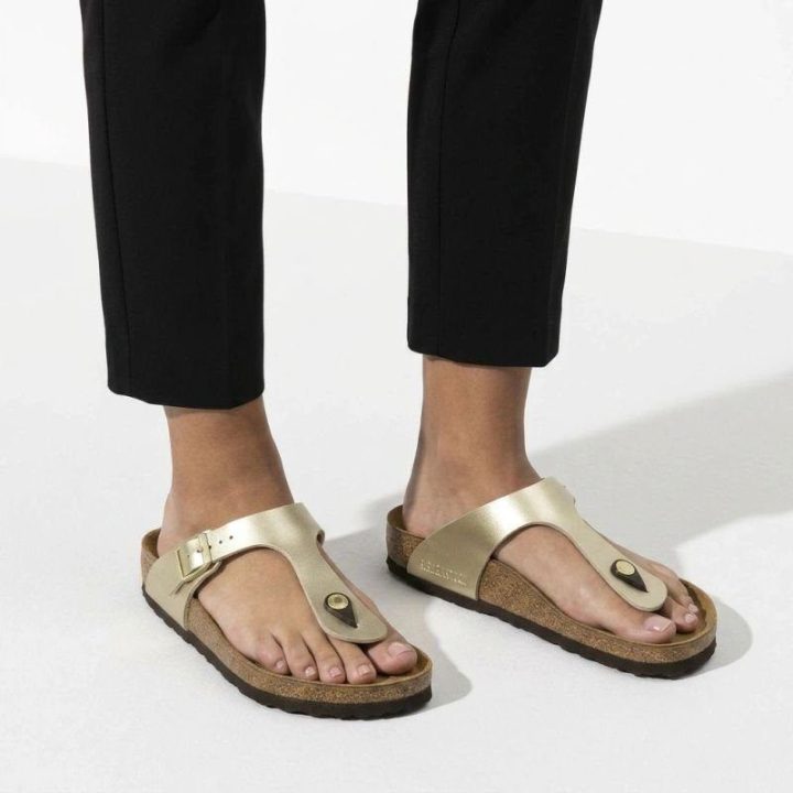 Moteriškos šlepetės per pirštą Birkenstock Gizeh, aukso