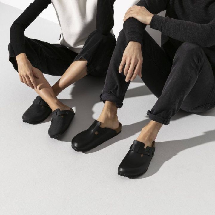 Moteriškos siauro pločio klumpės Birkenstock Boston, juodos
