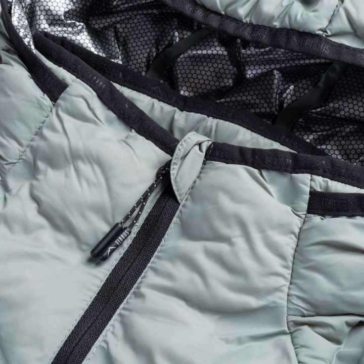 Moteriška dygsniuota striukė su PrimaLoft® užpildu Elbrus Huel