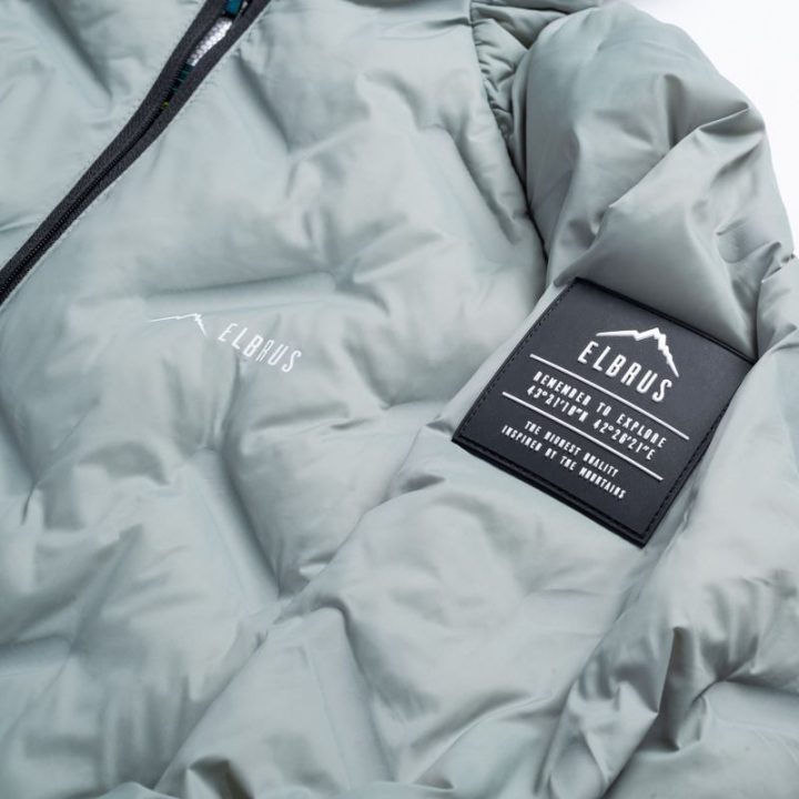 Moteriška dygsniuota striukė su PrimaLoft® užpildu Elbrus Huel