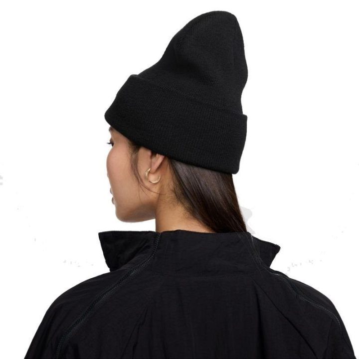 Megzta kepurė Nike Peak, juoda