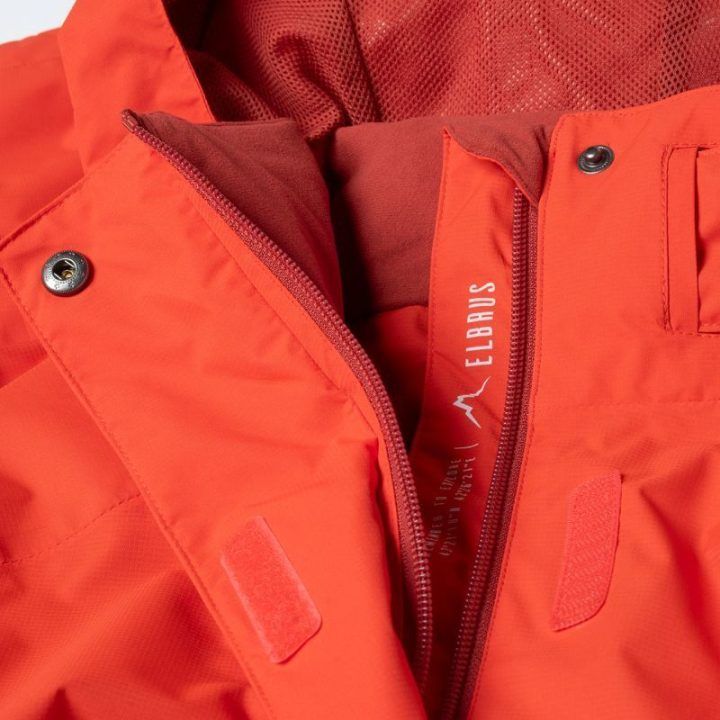 Moteriška pereinamojo sezono striukė su ActivGuard Plus® membrana Elbrus