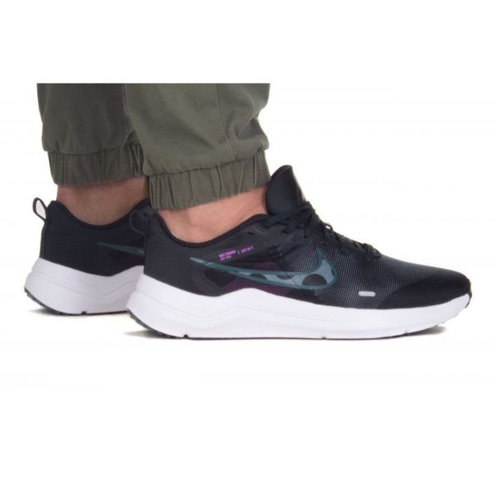 Vyriški sportbačiai treniruotėms Nike Downshifter 12, juodi