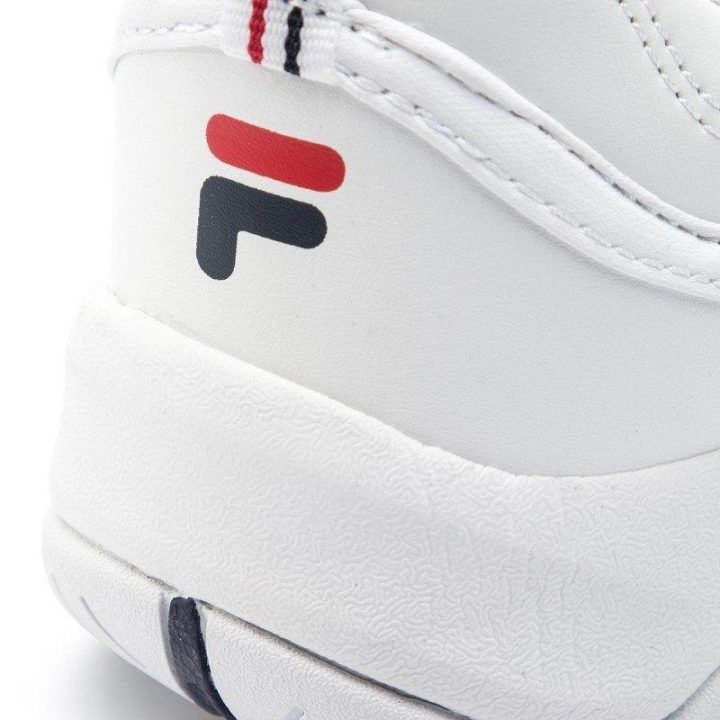 Moteriški suvarstomi sportbačiai FILA Strada Low, balti