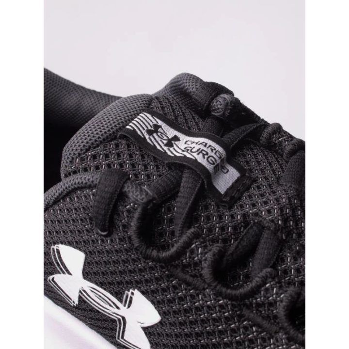 Moteriški sportbačiai Under Armour 3027007-001, juodi