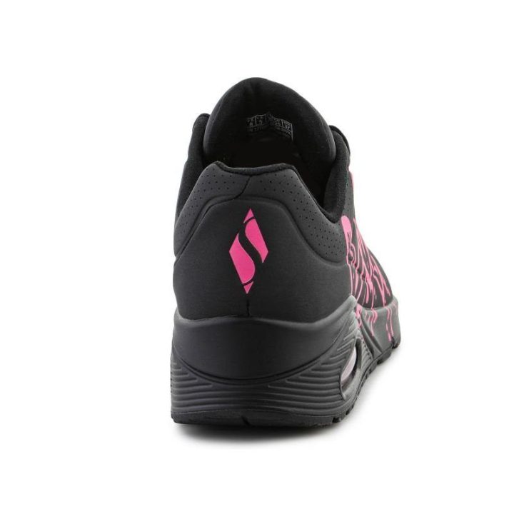 Moteriški sportbačiai Skechers Dripping In Love, juodi