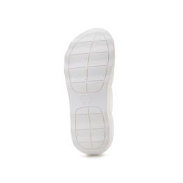 Moteriškos šlepetės Crocs Mega Crush Triple Strap, balkšvos