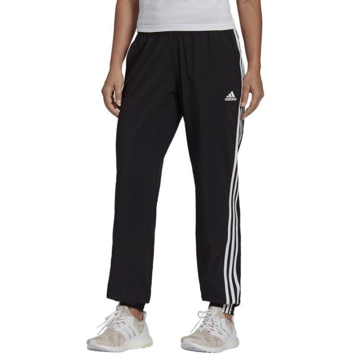 Moteriškos laisvo kirpimo sportinės kelnės adidas WTR Icons, juodos