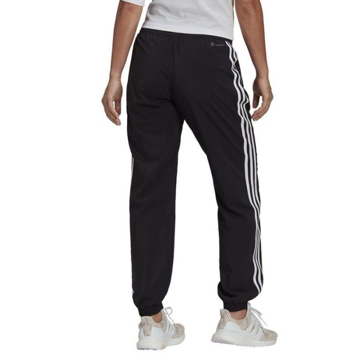 Moteriškos laisvo kirpimo sportinės kelnės adidas WTR Icons, juodos