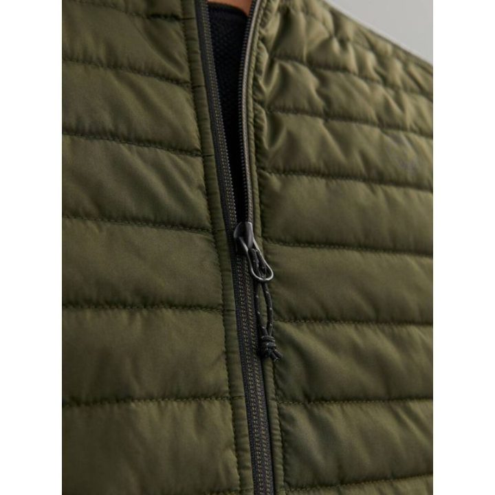 Vyriška dygsniuota liemenė su užtrauktuku Jack & Jones, žalia